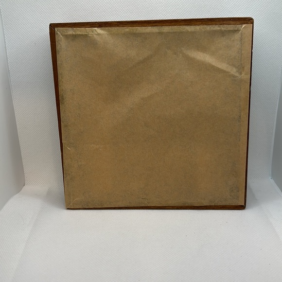 Needle point of Japanese geisha, vintage has some wear - Picture 5 of 6